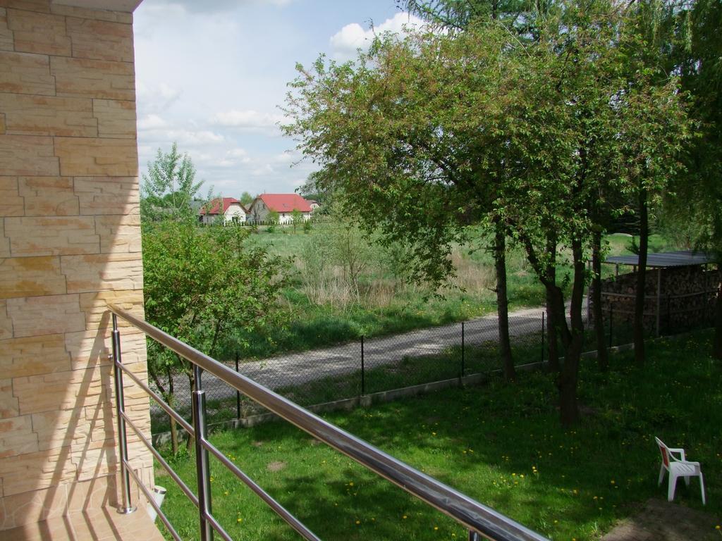 Warnenczyka 85A Bezplatny Parking, Faktura, Prywatna Lazienka, Klimatyzacja ジェシュフ 部屋 写真